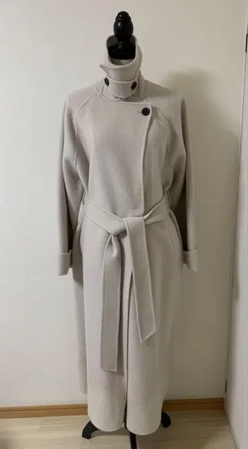 LILY BROWN 롱 코트 아이보리 M 사이즈