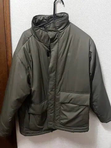 뉴발란스 다운 자켓 올리브 그린 L