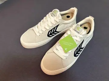 새상품 CARIUMA The Cariba Pro 스니커즈