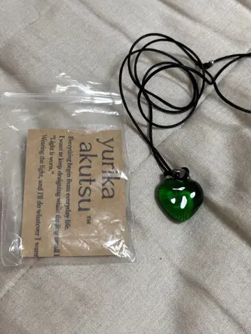 yurika akutsu ho. glass string necklace