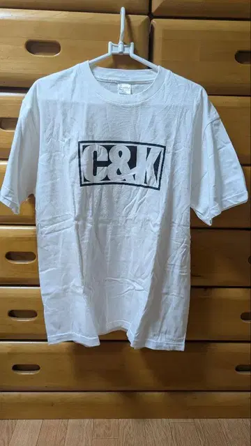 C&K 로고 티셔츠 화이트 L 사이즈 candk 라이브