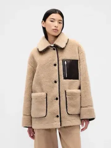 Gap x Sandy Liang 리버서블 비건 레더 보아 자켓