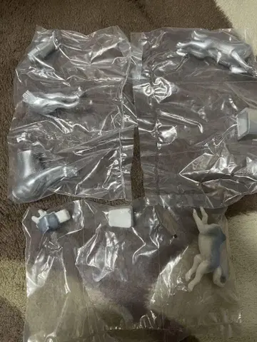 실버 빨간 눈 벤 칼라 위드
