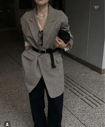 ETRE TOKYO 피크 라펠 울 자켓