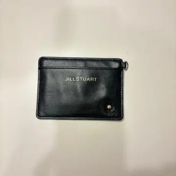 JILLSTUART 블랙 레더 패스 케이스