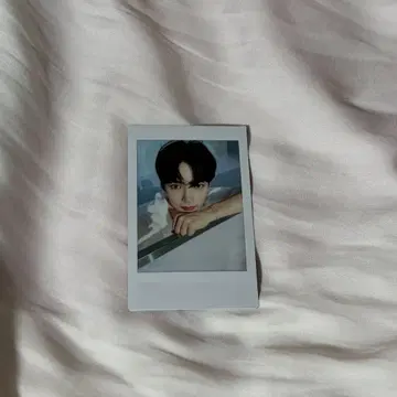 K-POP 아이돌 폴라로이드 사진