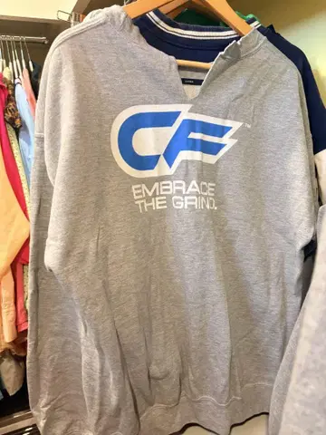 Kastane 그레이 로고 맨투맨