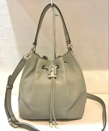 [ 새상품급 ] FURLA 아테나 가죽 복조리 숄더백 2way 그레이