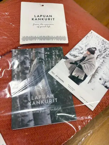 미개봉 새상품 LAPUAN KANKURIT 포켓숄 [ UNI ]