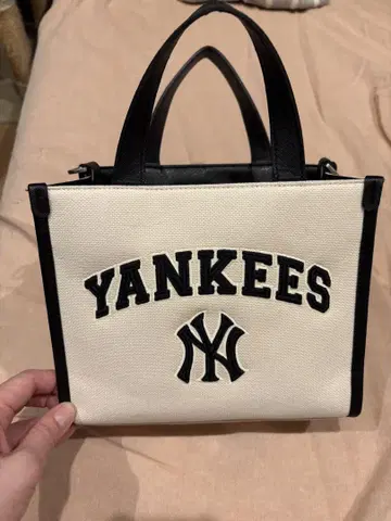 MLB Yankees 로고 자수 캔버스 숄더백