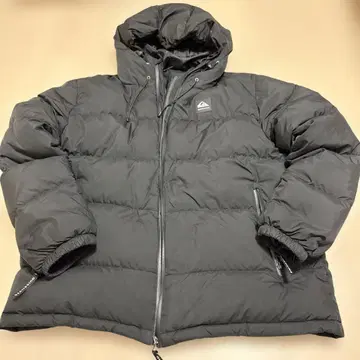 QUIKSILVER 블랙 다운 자켓
