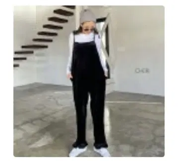 CHERI 블랙 살로펫 프릴 밑단