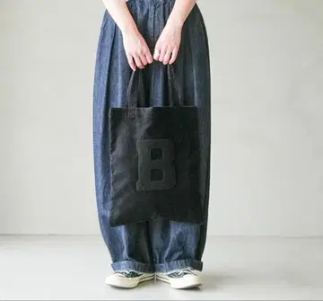 R&D.M.Co- VELVET TOTE BAG