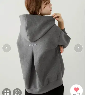 그레이 펄 장식 후드티
