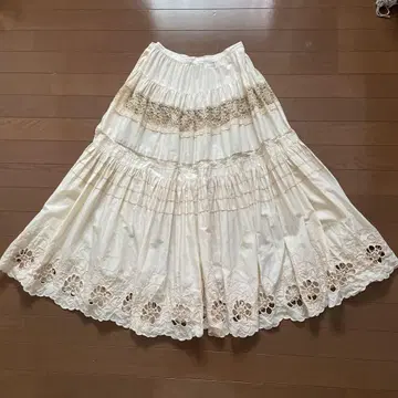 핑크하우스 플레어 스커트