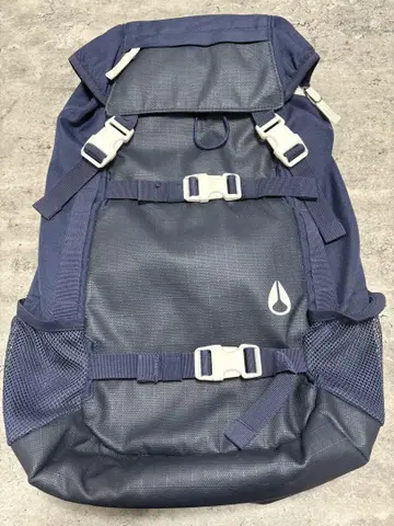 닉슨 럭색