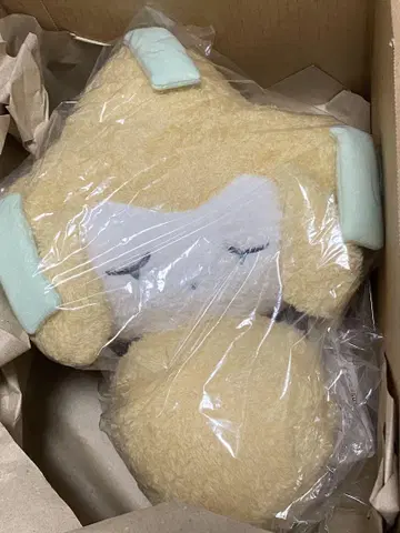 포켓몬 센터 지라치 축광 봉제 인형