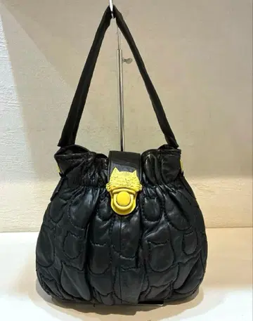 [새상품급] tsumori chisato 카리야고양이 가죽 퀼팅 백