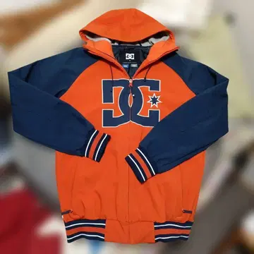 DC 오렌지 네이비 점퍼 XS