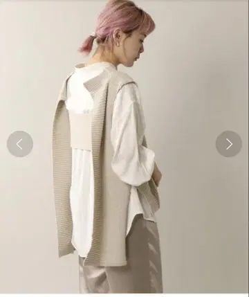 에이미 로우 백 오픈 니트 베스트 베스트