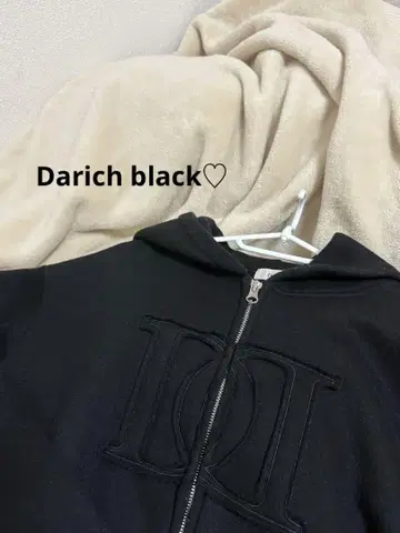 Darich 로고 블랙 후드 부착 후드티