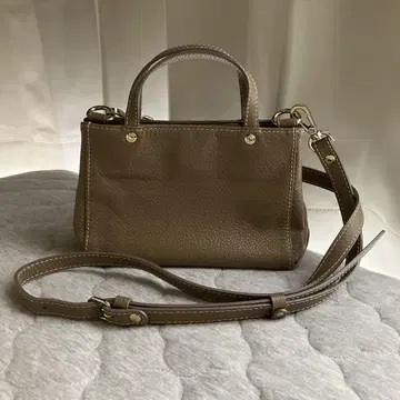 russet 마이크로 숄더백