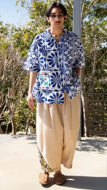 가격 인하했습니다 차이하네 카치나 남성용 셔츠 화이트