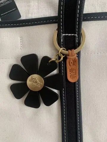 새상품, 미사용 일비종떼 플라워 키링