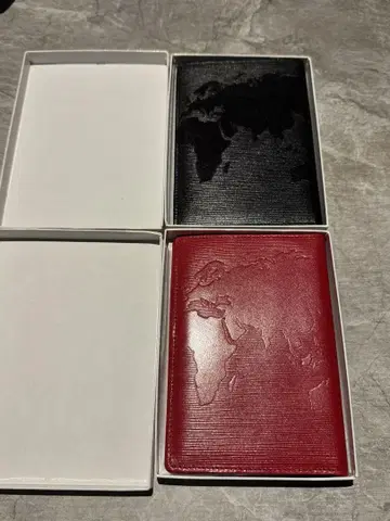 가죽제 여권 케이스 빨간색과 블랙 2가지 색상 세트