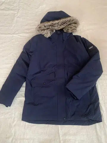 새상품, 미사용! 에이글 퍼(fur) 후드 다운 코트