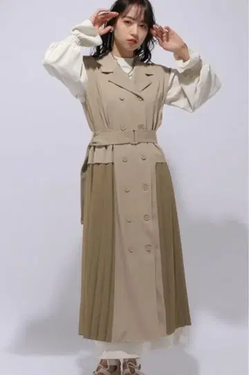 기간 한정 세일! 사이드 플리츠 바이컬러 원피스 베스트 HARE