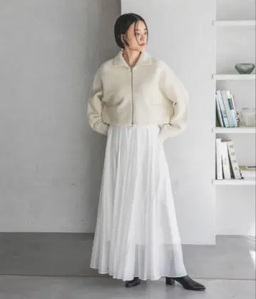 아파트바이 시어 볼륨 스커트 아이보리