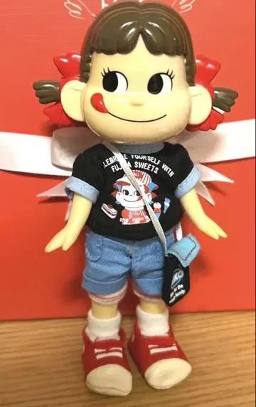새상품급 후지야 밀키 페코짱 오리지널 인형 옷 갈아입히기 인형
