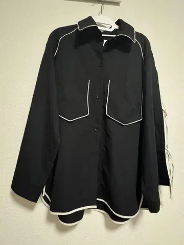 HARE 하레 파이핑 빅 셔츠 소매 리본