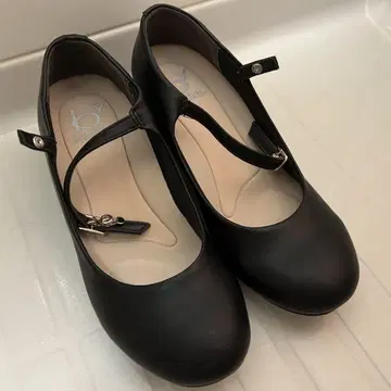 키다리 아저씨 스트랩 펌프스