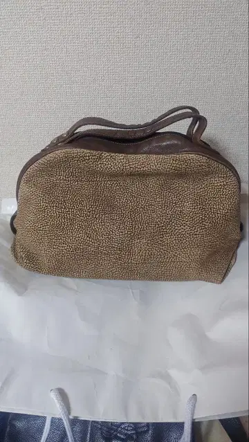[ 볼보네세 ] 핸드백