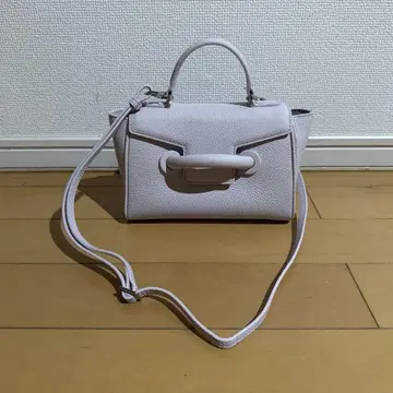 별주 VASIC BOND MINI CHARM 백