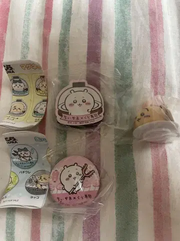 치이카와 (먼작귀) 토끼 쿠라스시 비쿠라폰 키링 캔뱃지 마그넷