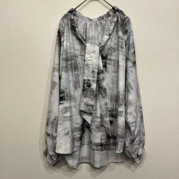 journal standard 드로잉 프린트 타이 블라우스 보타이