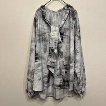 journal standard 드로잉 프린트 타이 블라우스 보타이