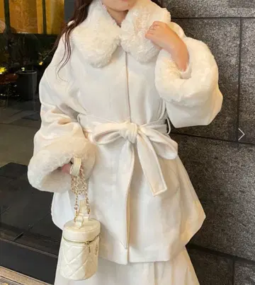 NICE CLAUP [ 아자토 시리즈 ] 아자토 모테 코트