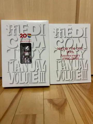 MEDICOM TOY MANUAL VOLUME III 베어브릭 100%