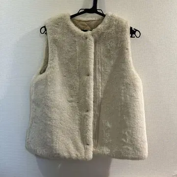 리버서블 인조 모피 베스트 ZARA