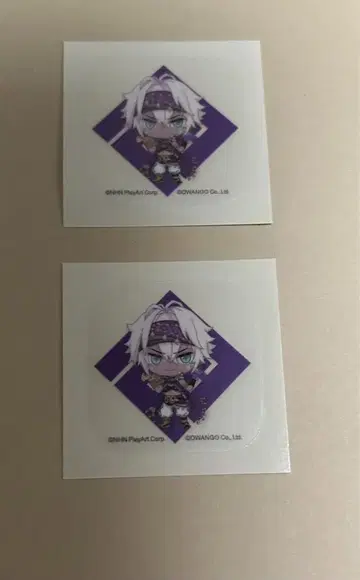 나침반 스티커 알 2개