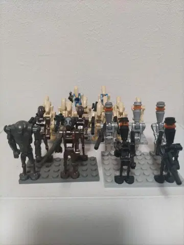 배틀 드로이드와 IG-88 피규어 세트