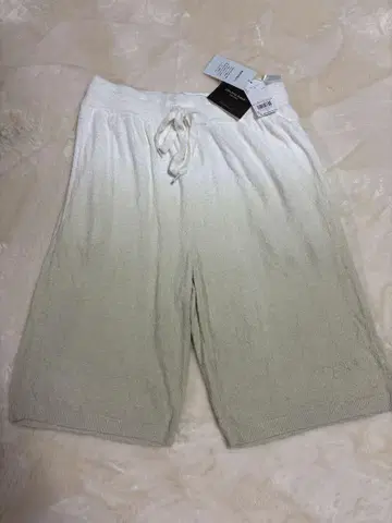 젤라또피케옴 하프 팬츠