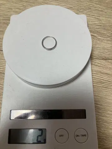 다이아몬드 장식 플라티나 반지 2g 13호