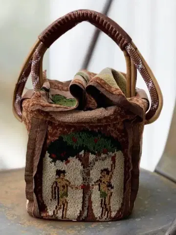 크리스마스 한정판 ebagos 에바고스 레어템 카고백 셔닐 직조