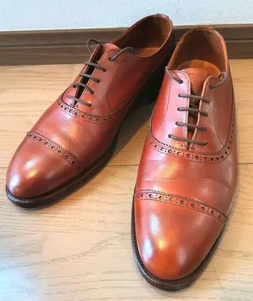 Crockett & Jones 크로켓앤존스 6.5 브라운