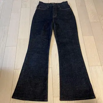 MOUSSY MVS BLACK FLARE 플레어 데님 25인치
